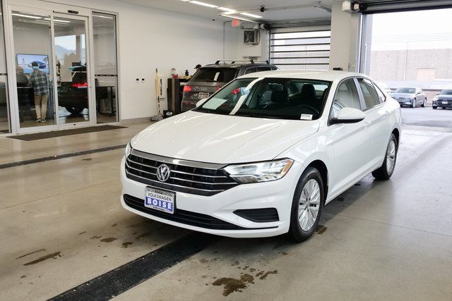 Used 2019 Volkswagen Jetta S image 3