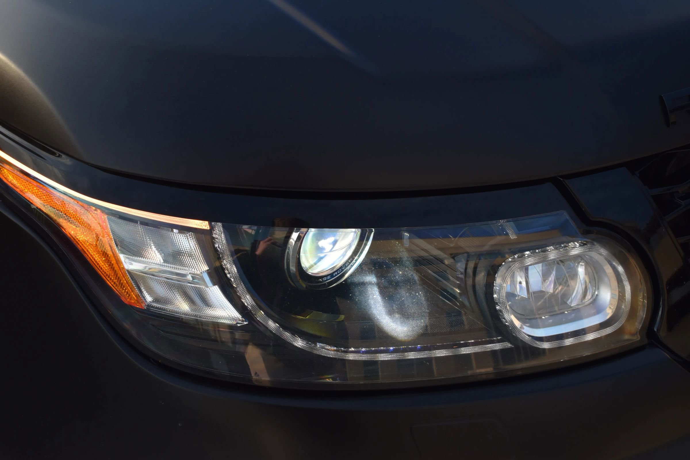 Used 2017 Land Rover Range Rover Sport SVR image 15