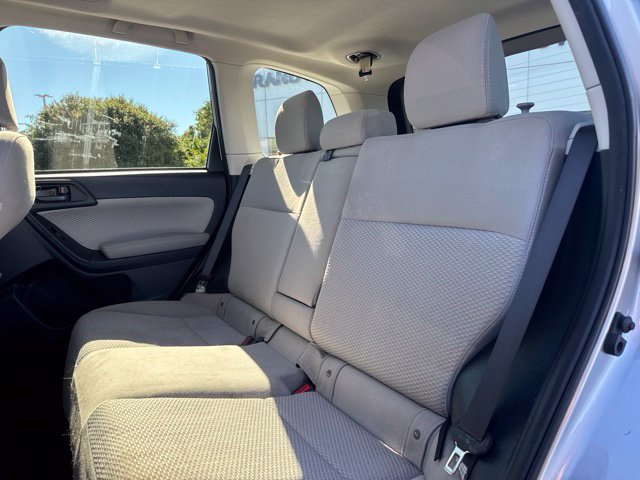Used 2017 Subaru Forester 2.5i Premium w/ All-Weather Package AWD/4WD image 10