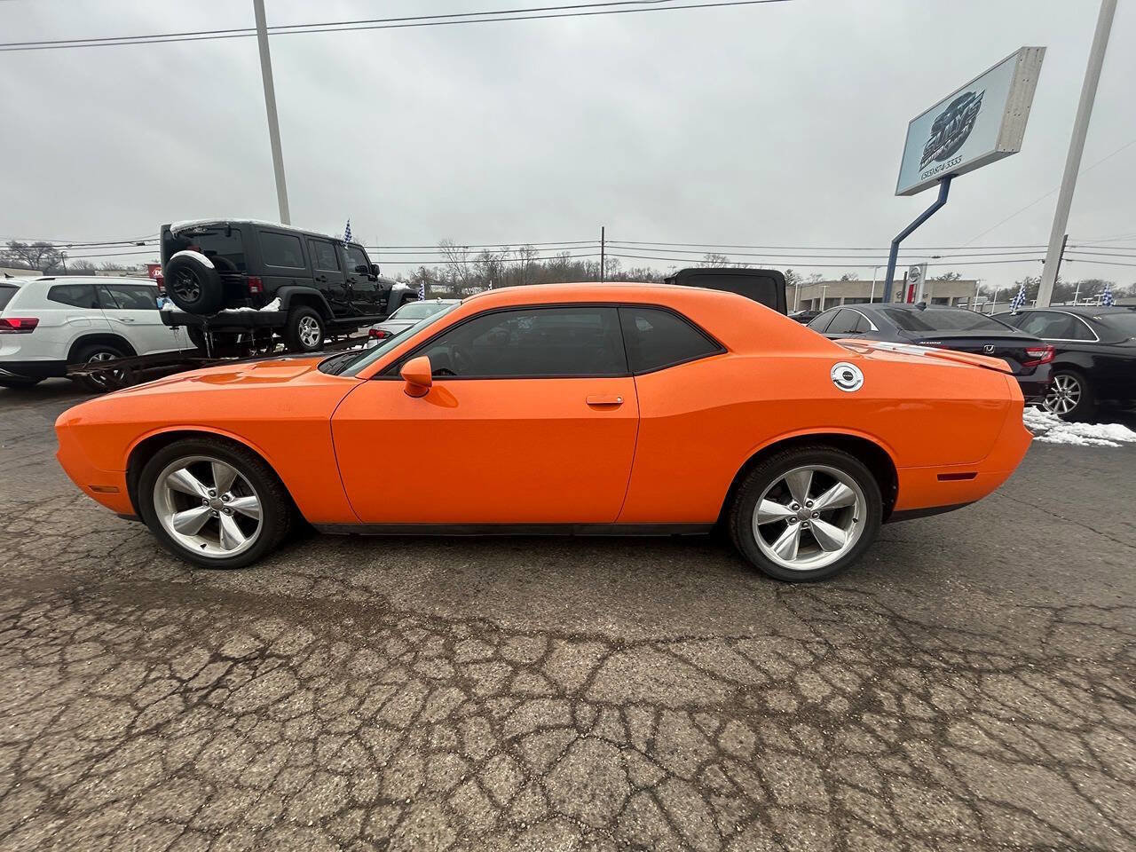 Used 2012 Dodge Challenger SXT Plus image 6