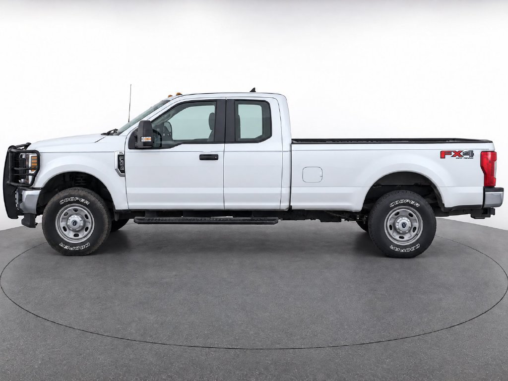 Used 2018 Ford F250 XL w/ Power Equipment Group AWD/4WD image 6