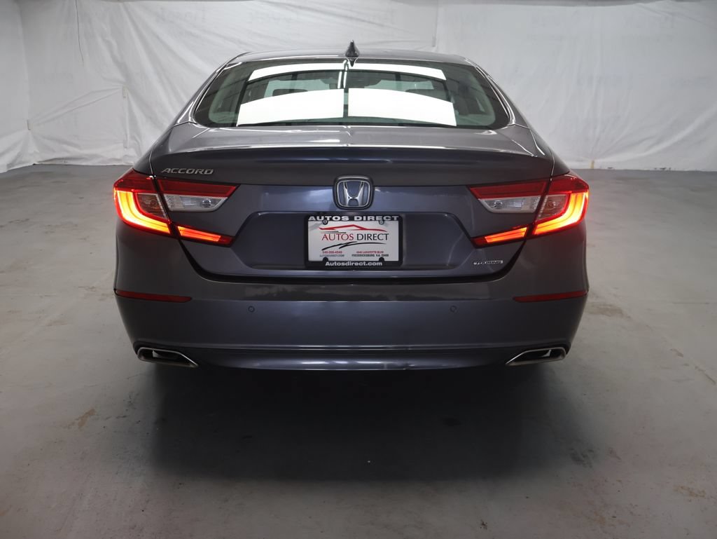 Used 2018 Honda Accord Touring image 6