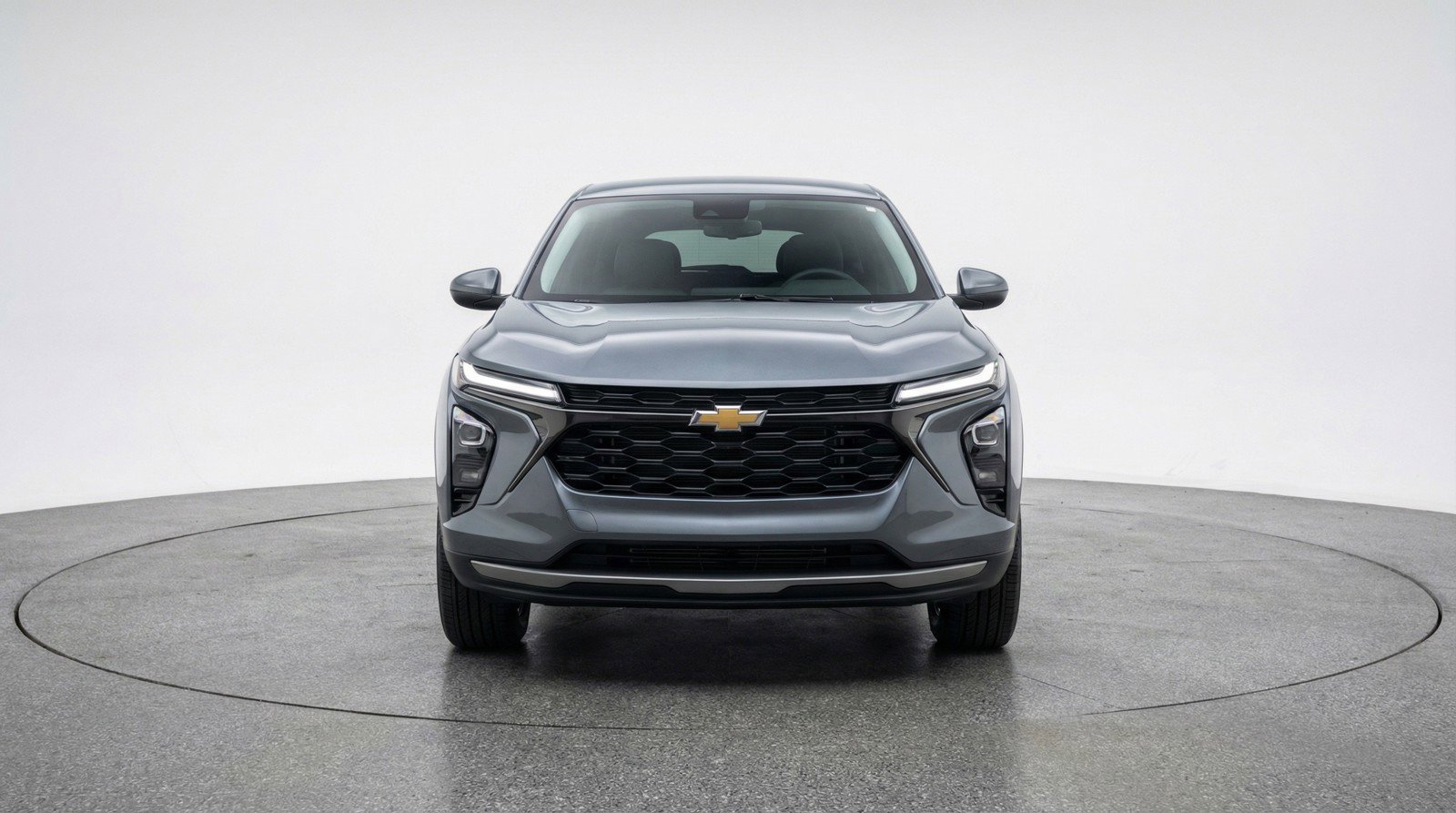 Used 2025 Chevrolet Trax LT image 2