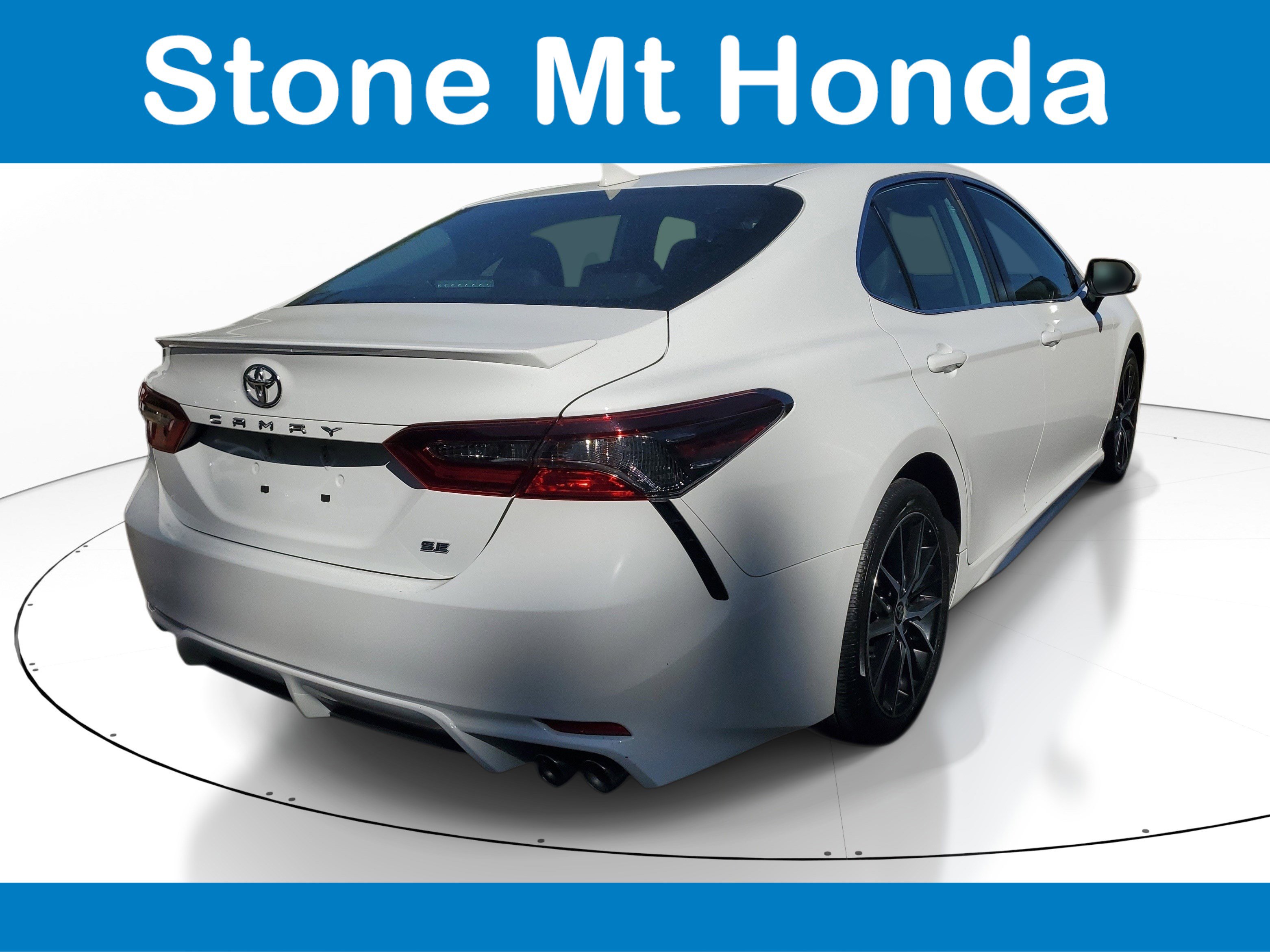 Used 2024 Toyota Camry SE FWD image 10