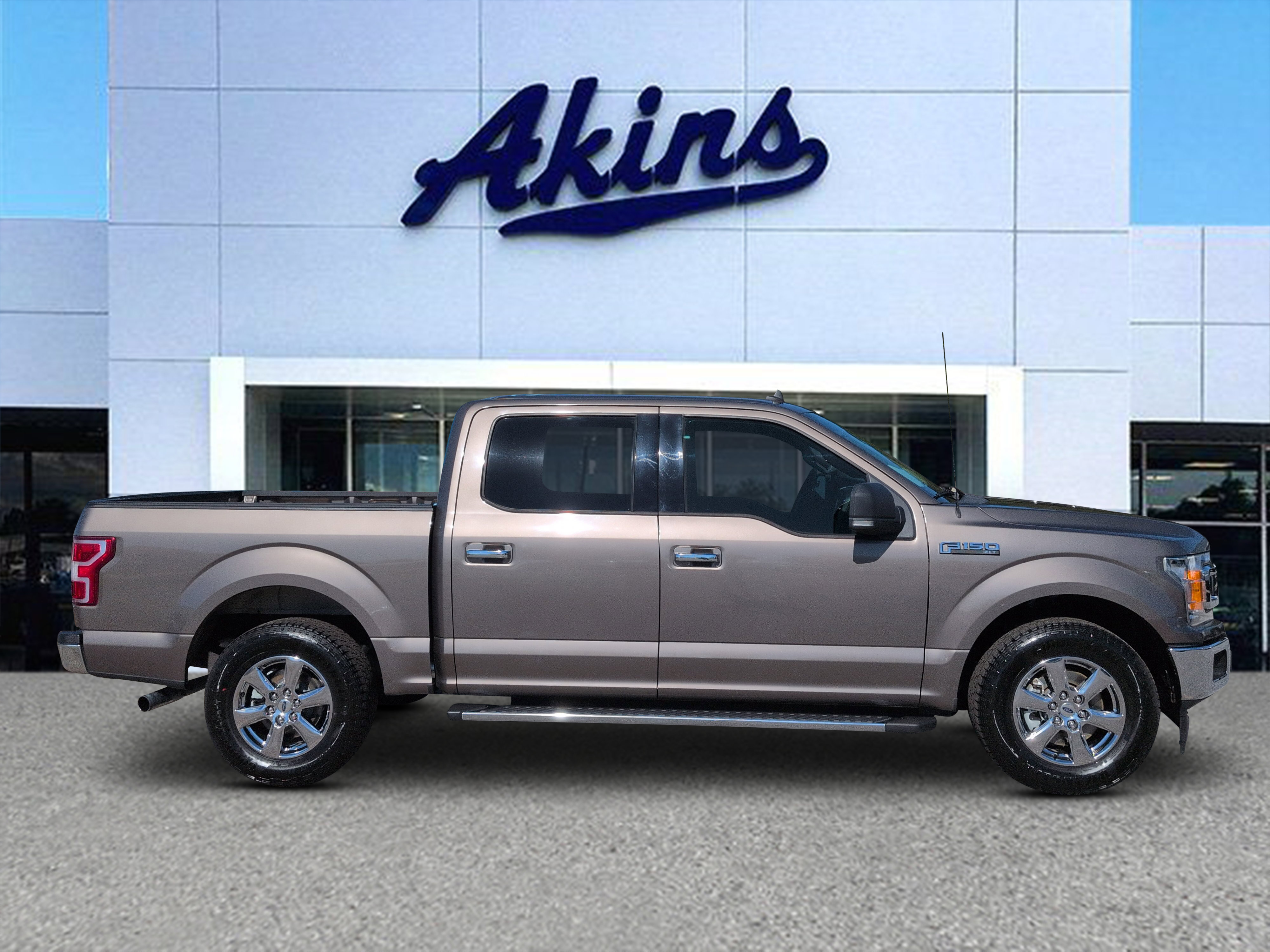 Used 2020 Ford F150 XLT w/ Equipment Group 302A Luxury RWD image 1