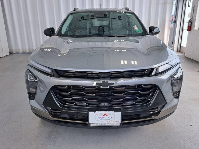 Used 2025 Chevrolet Trax ACTIV w/ Driver Confidence Package FWD image 3