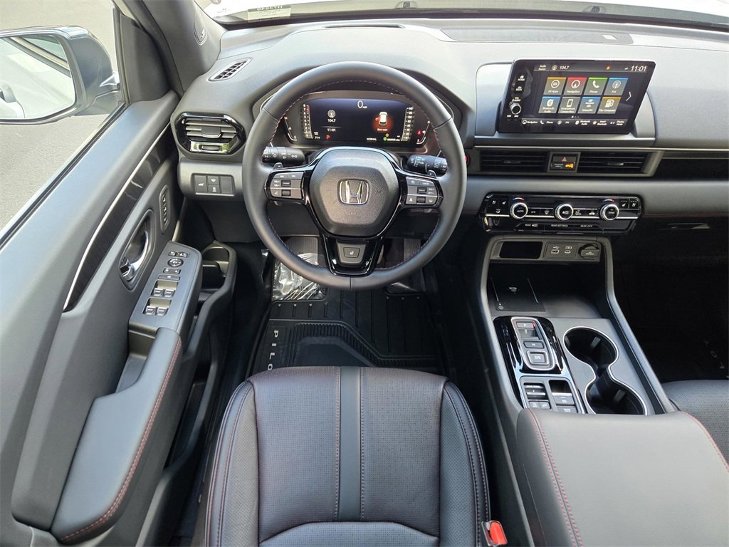 New 2025 Honda Pilot Black Edition image 12