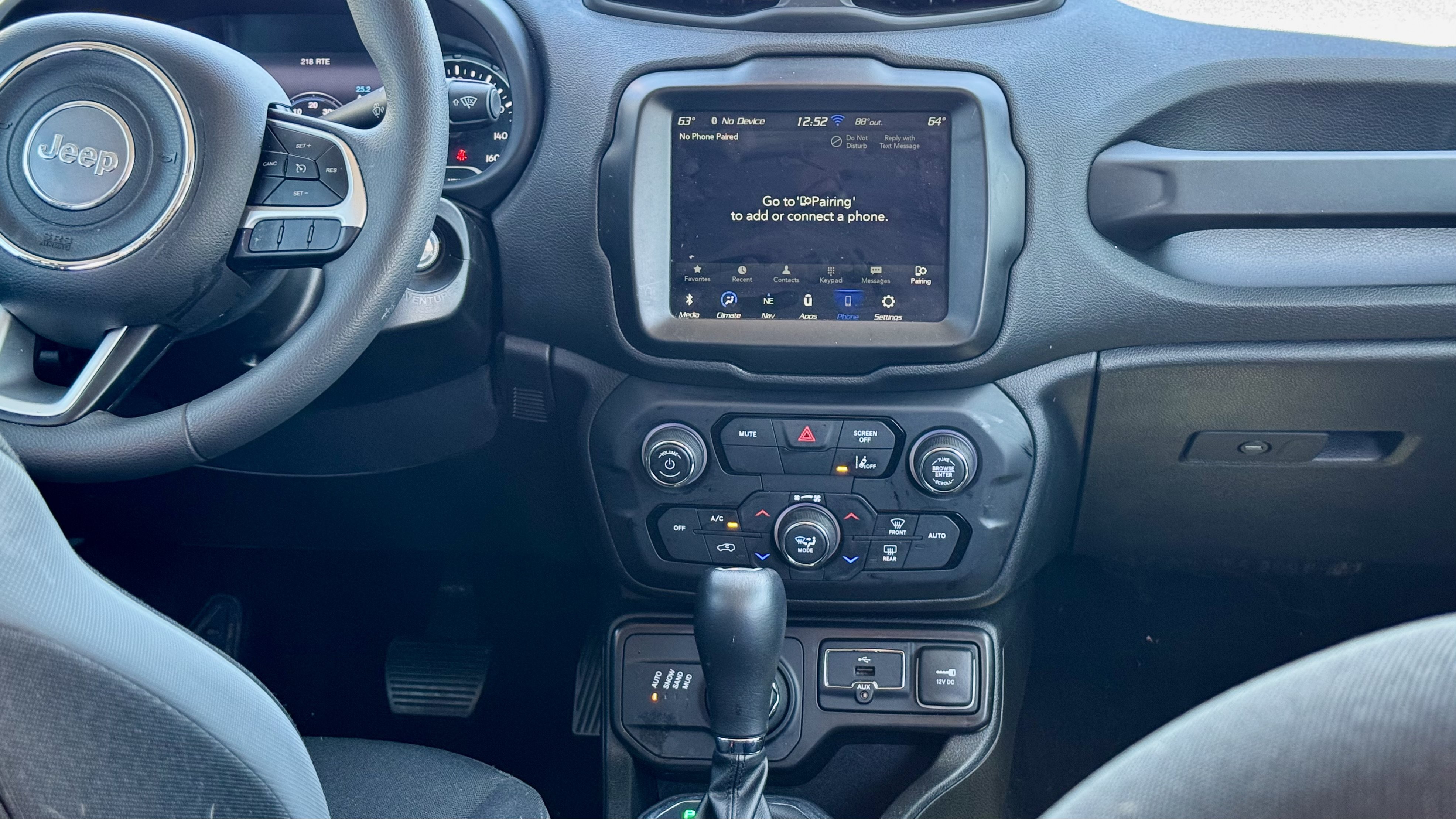 Used 2023 Jeep Renegade Latitude AWD/4WD image 20