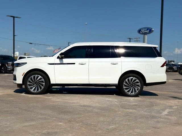 Used 2025 Lincoln Navigator L Black Label AWD/4WD image 5