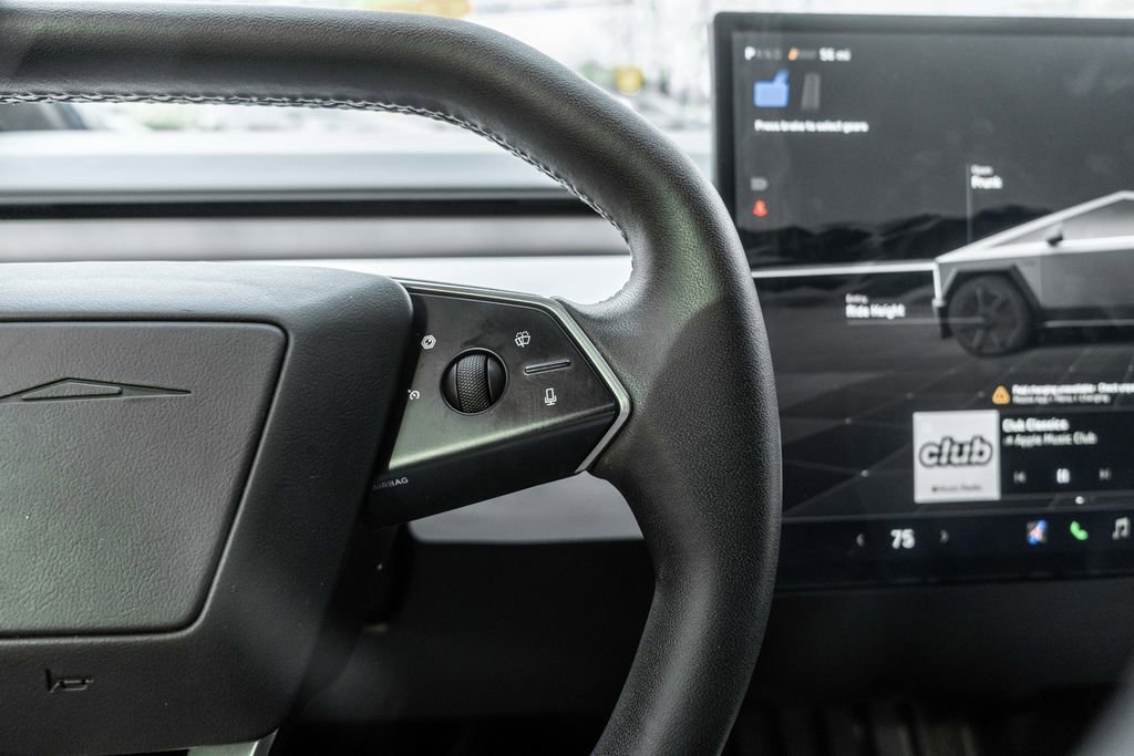 Used 2024 Tesla Cybertruck AWD Crew Cab image 24