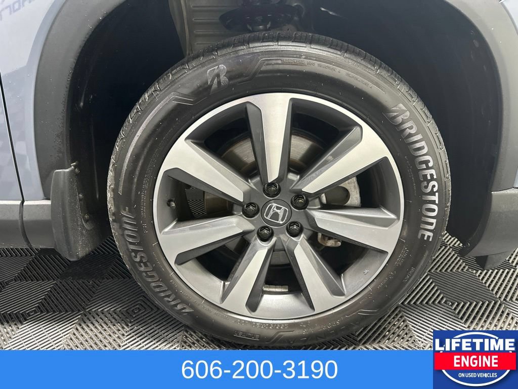 Used 2024 Honda Pilot Elite image 13