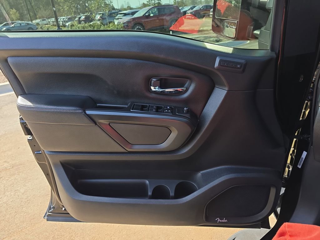 Used 2021 Nissan Titan PRO-4X w/ Pro-4x Convenience Package image 32