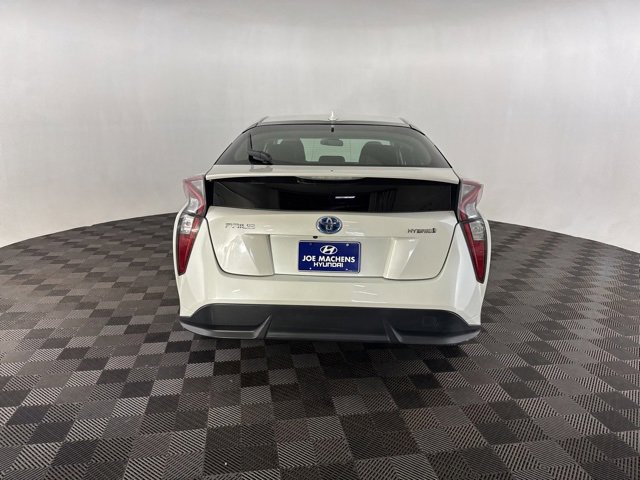 Used 2017 Toyota Prius Three Touring image 6