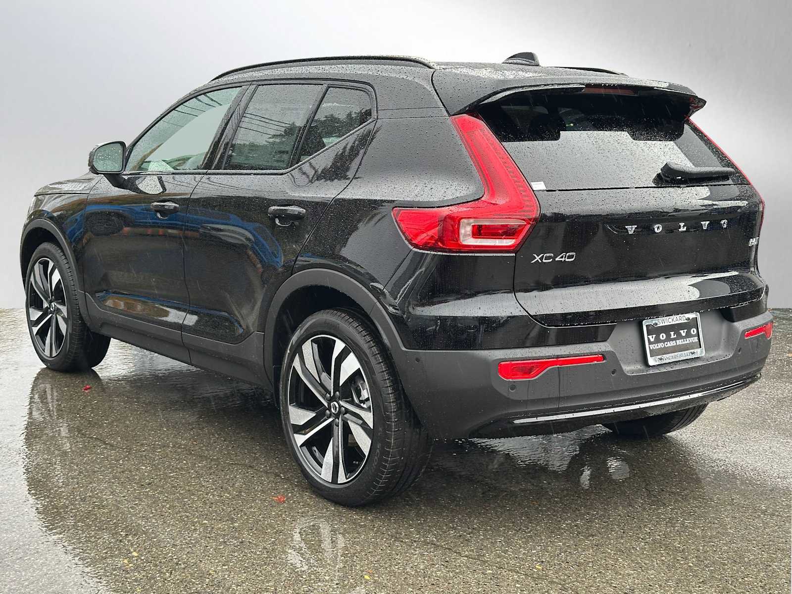 New 2026 Volvo XC40 B5 Ultra w/ Climate Package image 5