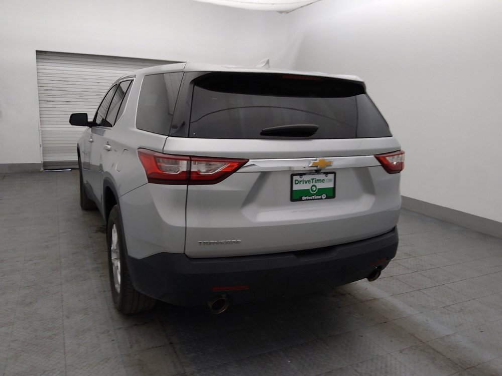 Used 2021 Chevrolet Traverse LS FWD image 5