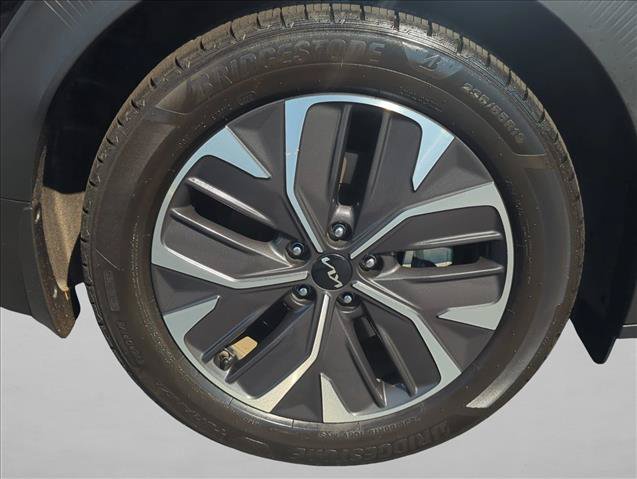 Used 2024 Kia EV6 Light RWD image 10