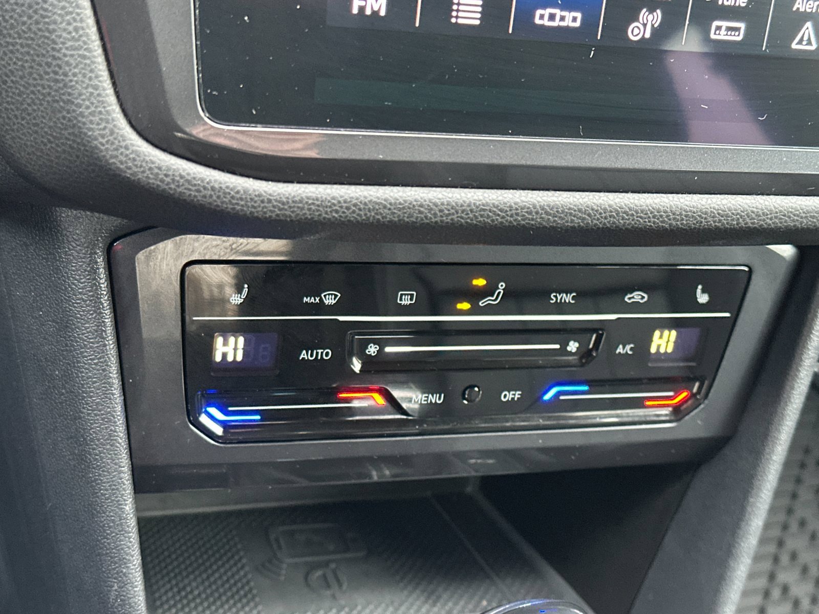 Used 2022 Volkswagen Tiguan SE image 20