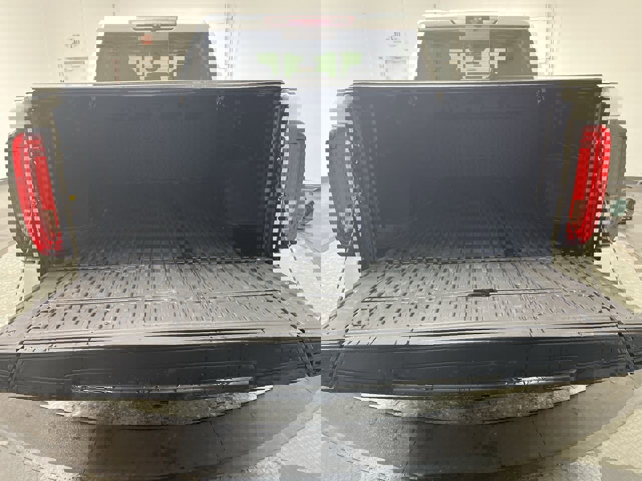 Certified 2020 GMC Sierra 1500 Denali w/ Denali Ultimate Package image 36