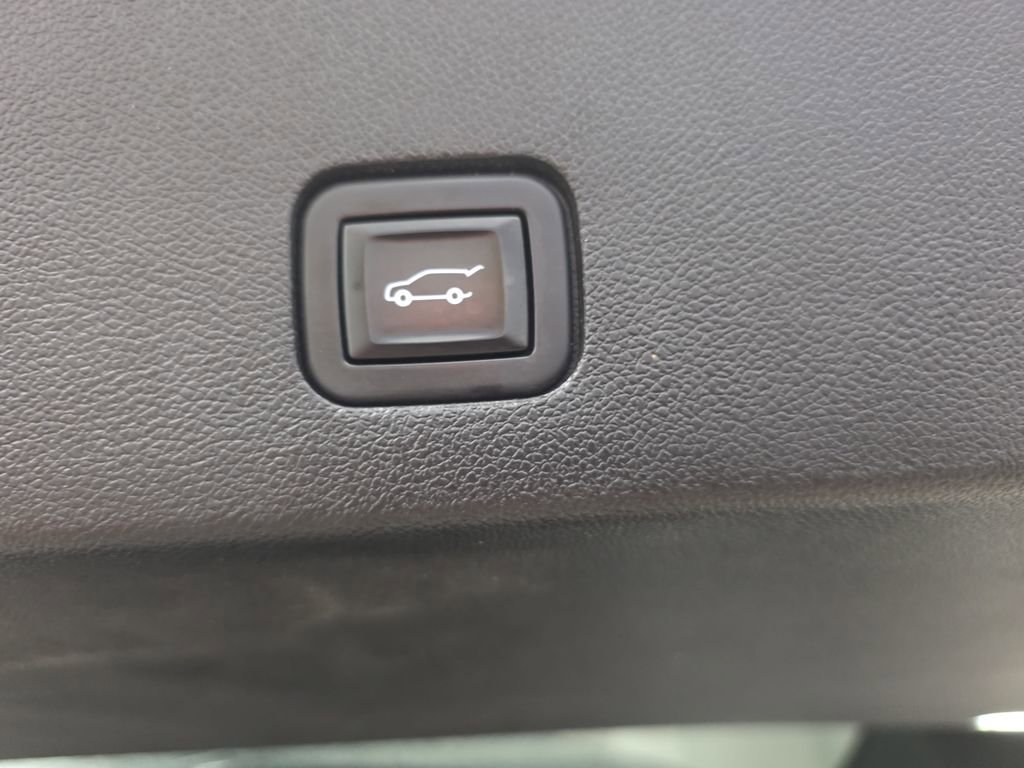 Certified 2021 Cadillac XT6 Premium Luxury image 15