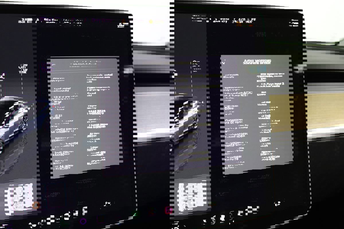 Used 2023 Tesla Model 3 Standard Range image 15