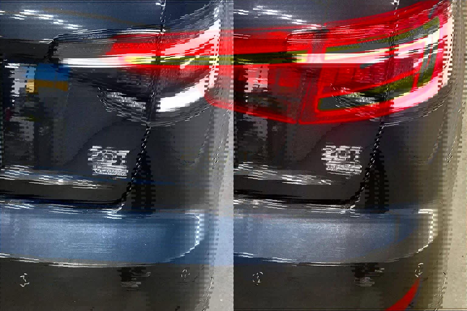 Used 2017 Audi A4 2.0T Premium Plus w/ Premium Plus Package image 11