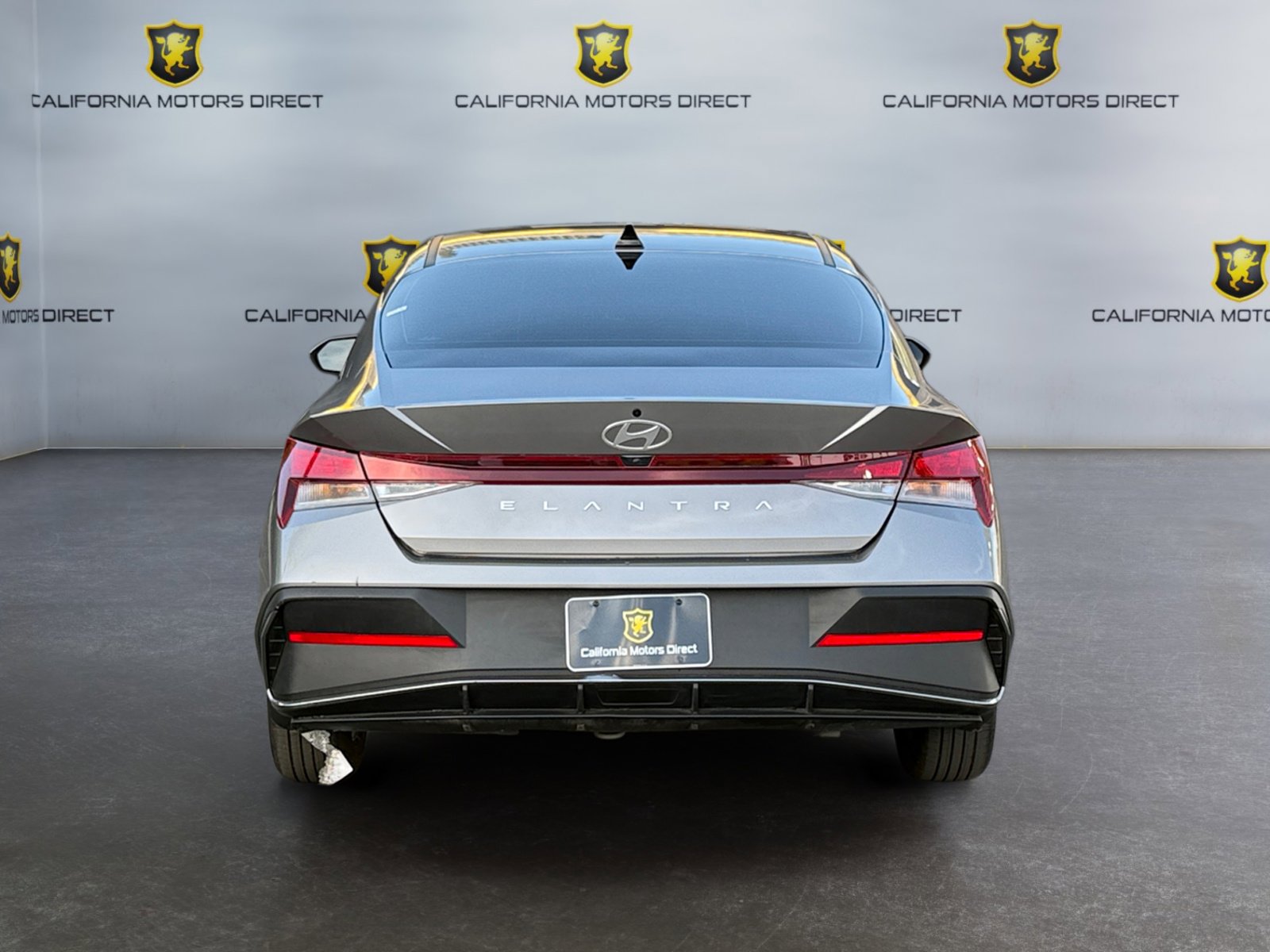 Used 2024 Hyundai Elantra SE image 4