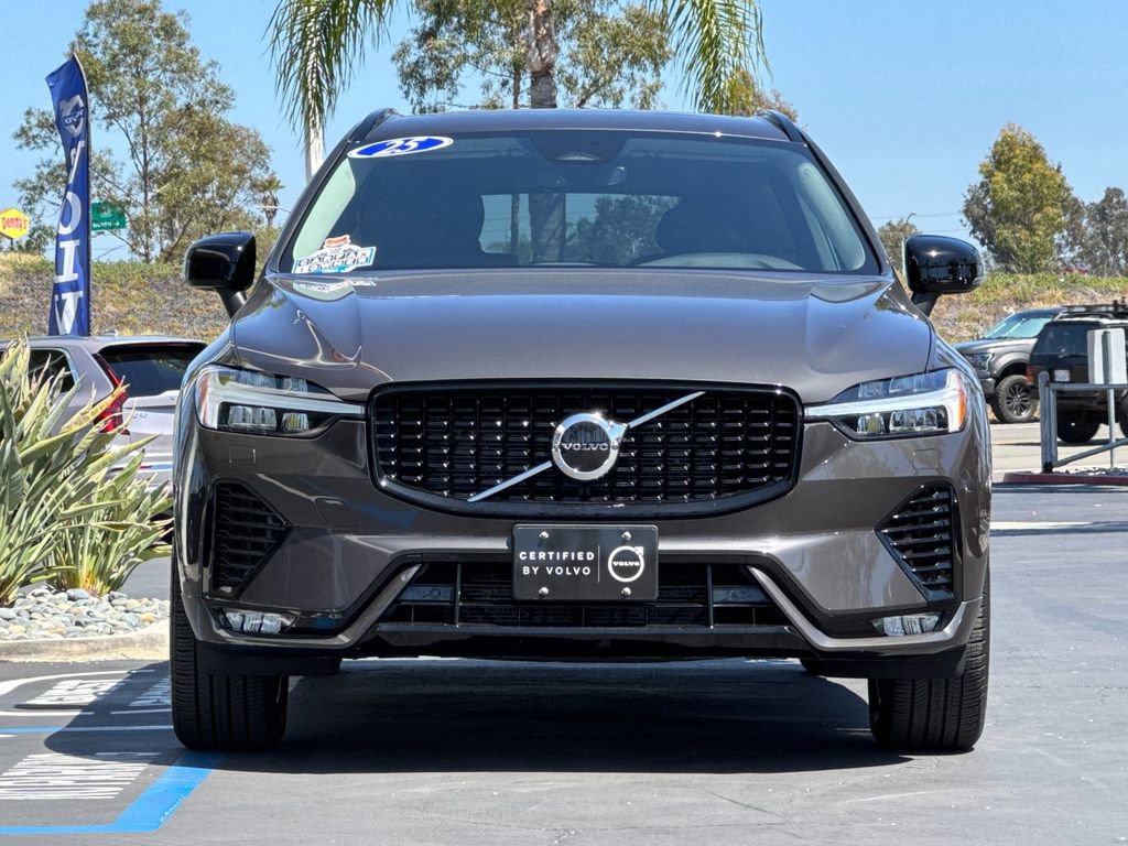 Certified 2025 Volvo XC60 B5 Core AWD/4WD image 8