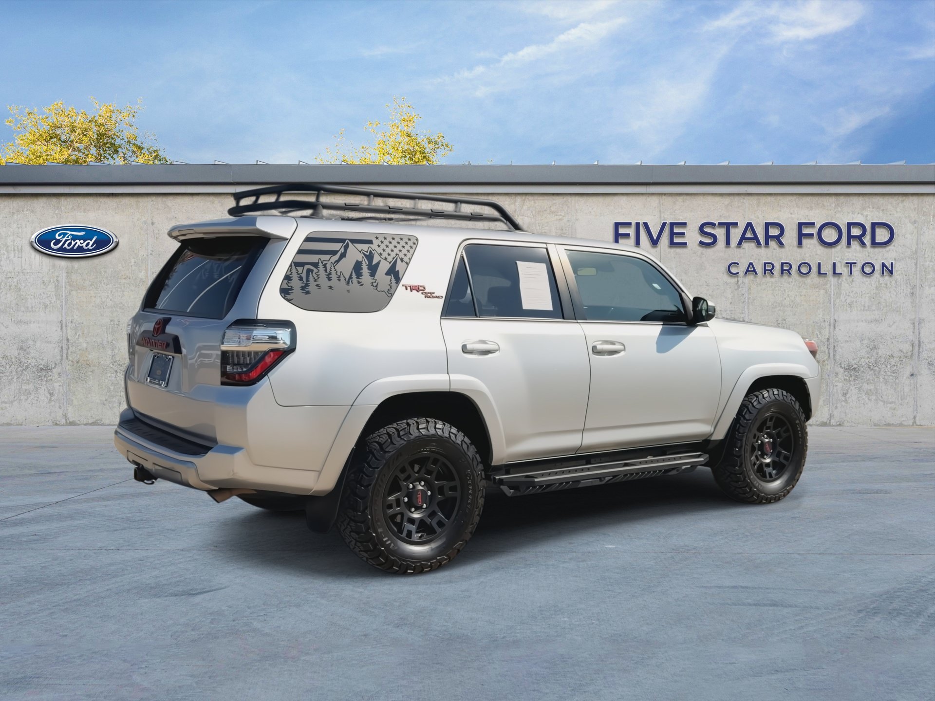 Used 2021 Toyota 4Runner TRD Off-Road AWD/4WD image 8