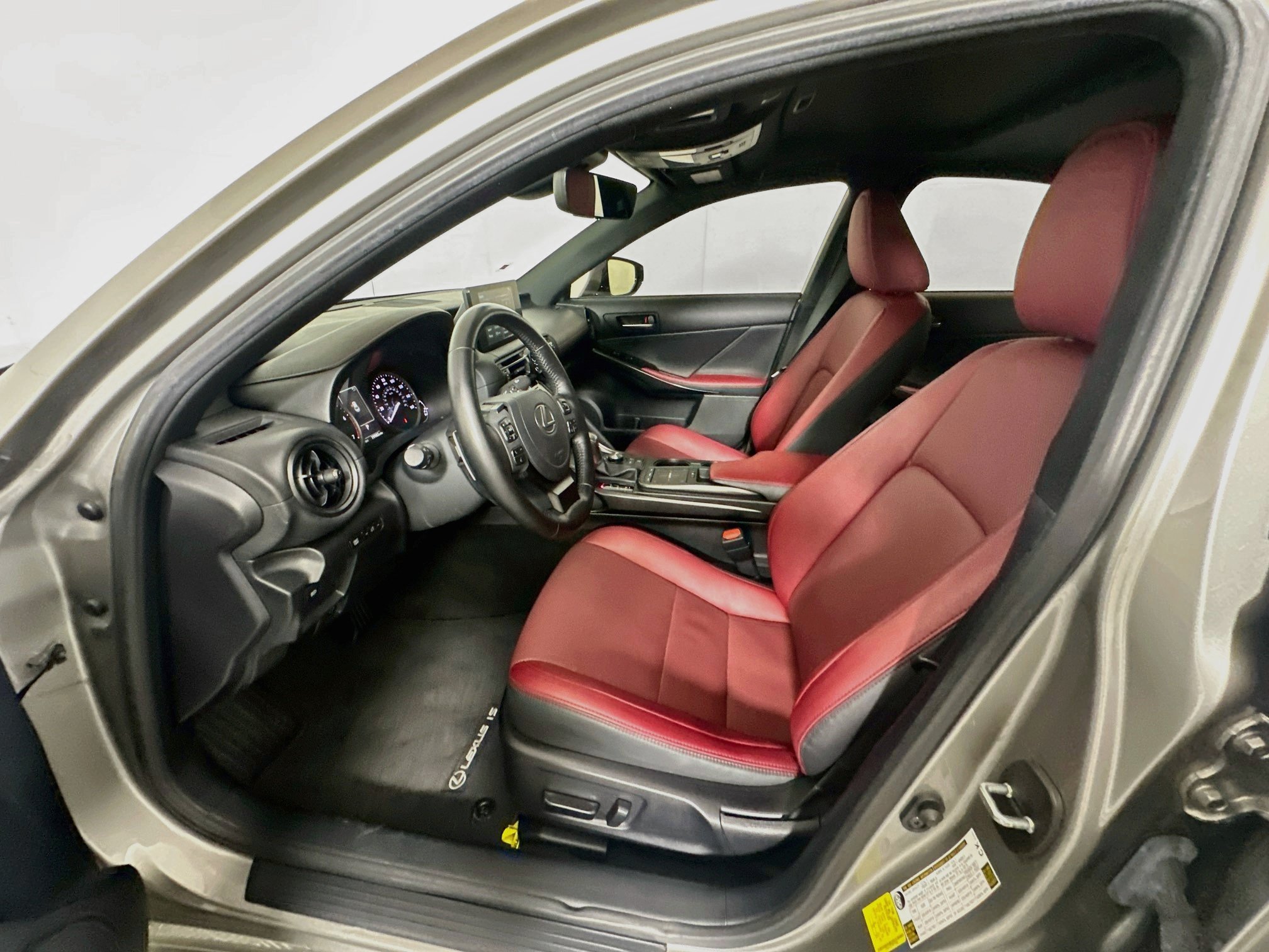 Used 2023 Lexus IS 300 w/ Comfort Package RWD image 13