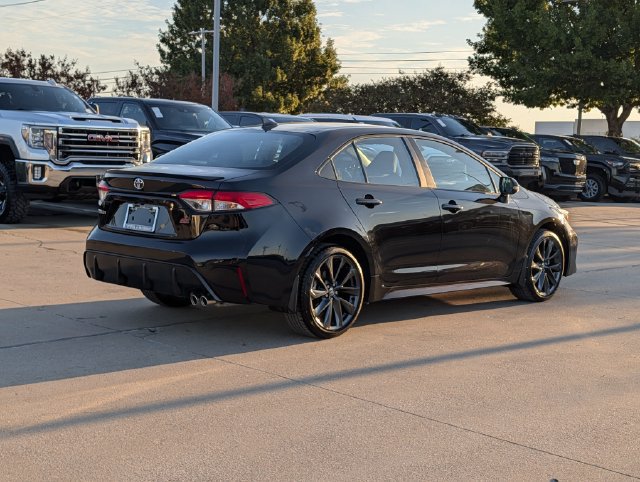 Certified 2026 Toyota Corolla SE w/ SE Package FWD image 6