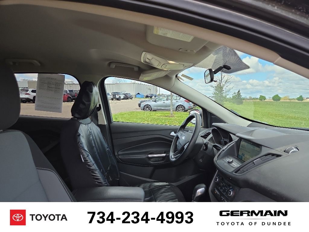 Used 2019 Ford Escape SE FWD image 16