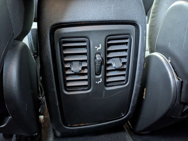 Used 2023 Dodge Durango GT RWD image 16
