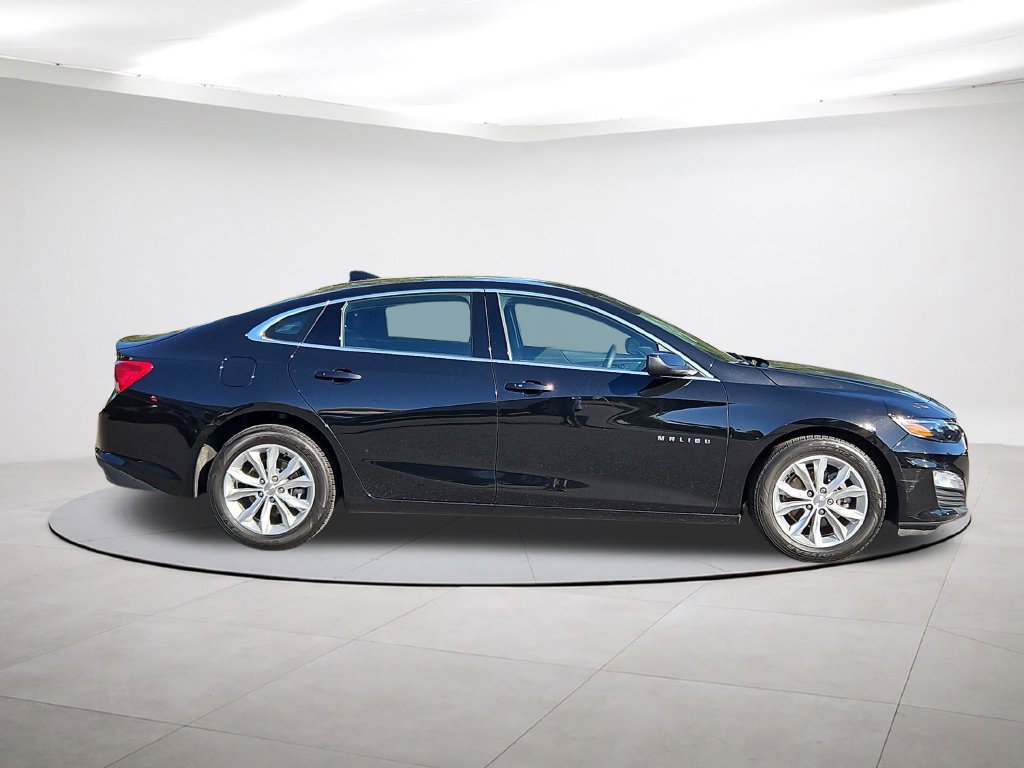 Used 2025 Chevrolet Malibu LT FWD image 8