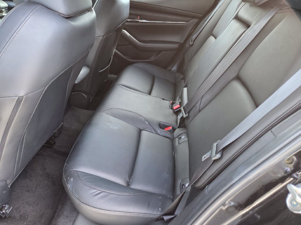 Used 2024 MAZDA MAZDA3 s FWD image 21