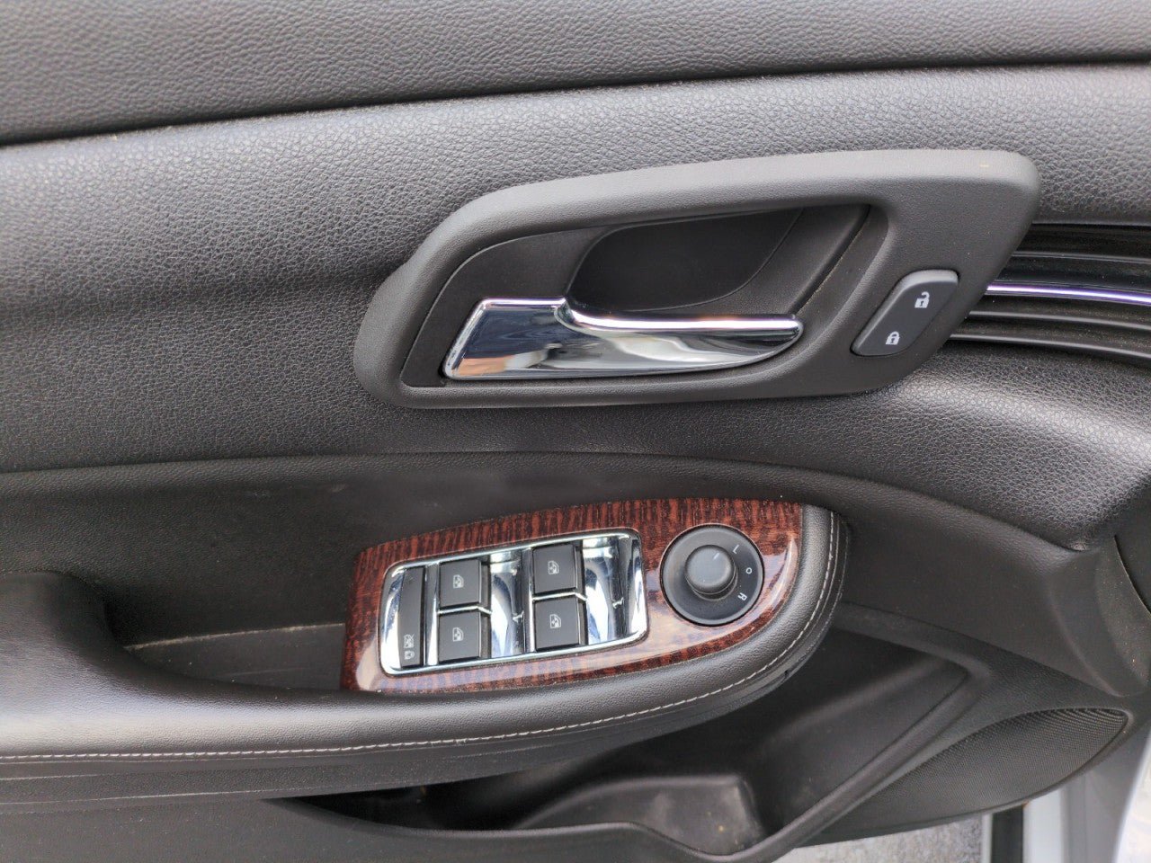Used 2013 Chevrolet Malibu LTZ FWD image 9