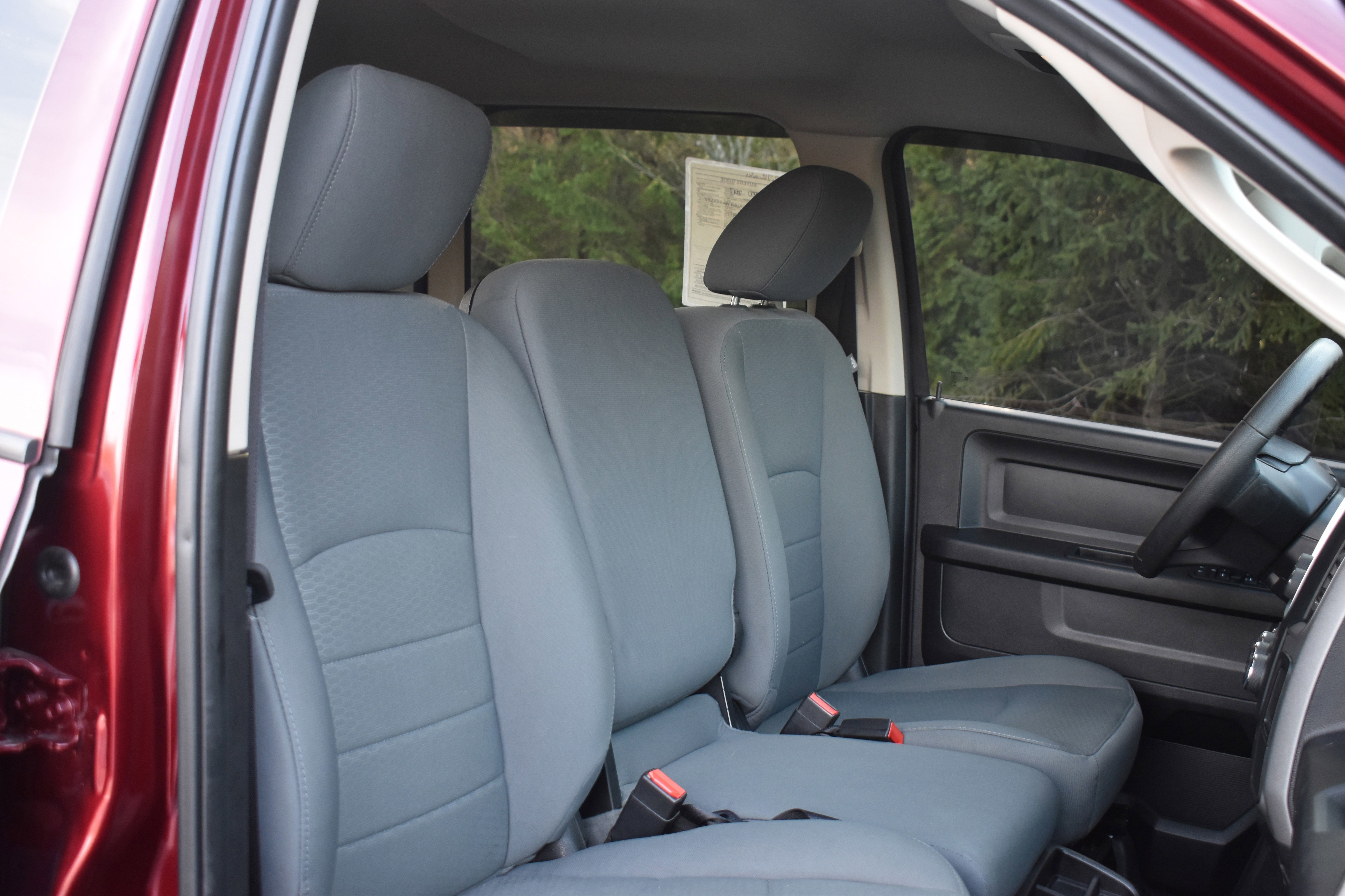 Used 2017 RAM 1500 Express RWD image 21