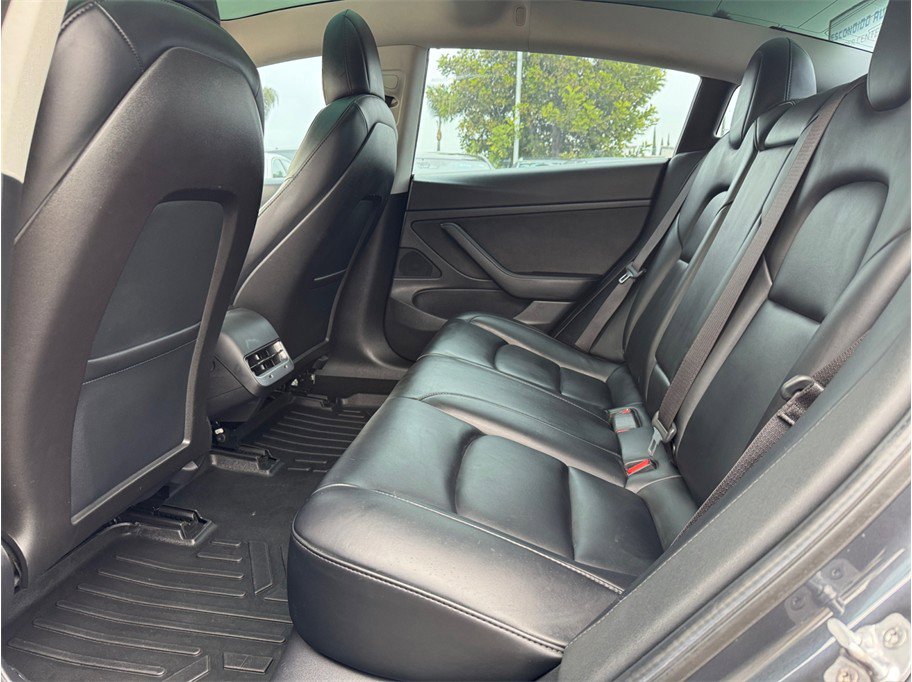 Used 2020 Tesla Model 3 Standard Range Plus RWD image 17