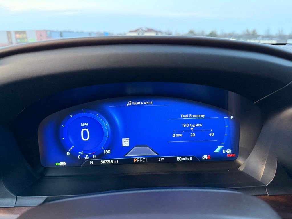 Used 2023 Ford Explorer King Ranch w/ Technology Package image 8