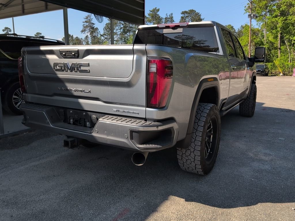 Used 2024 GMC Sierra 2500 Denali Ultimate image 3