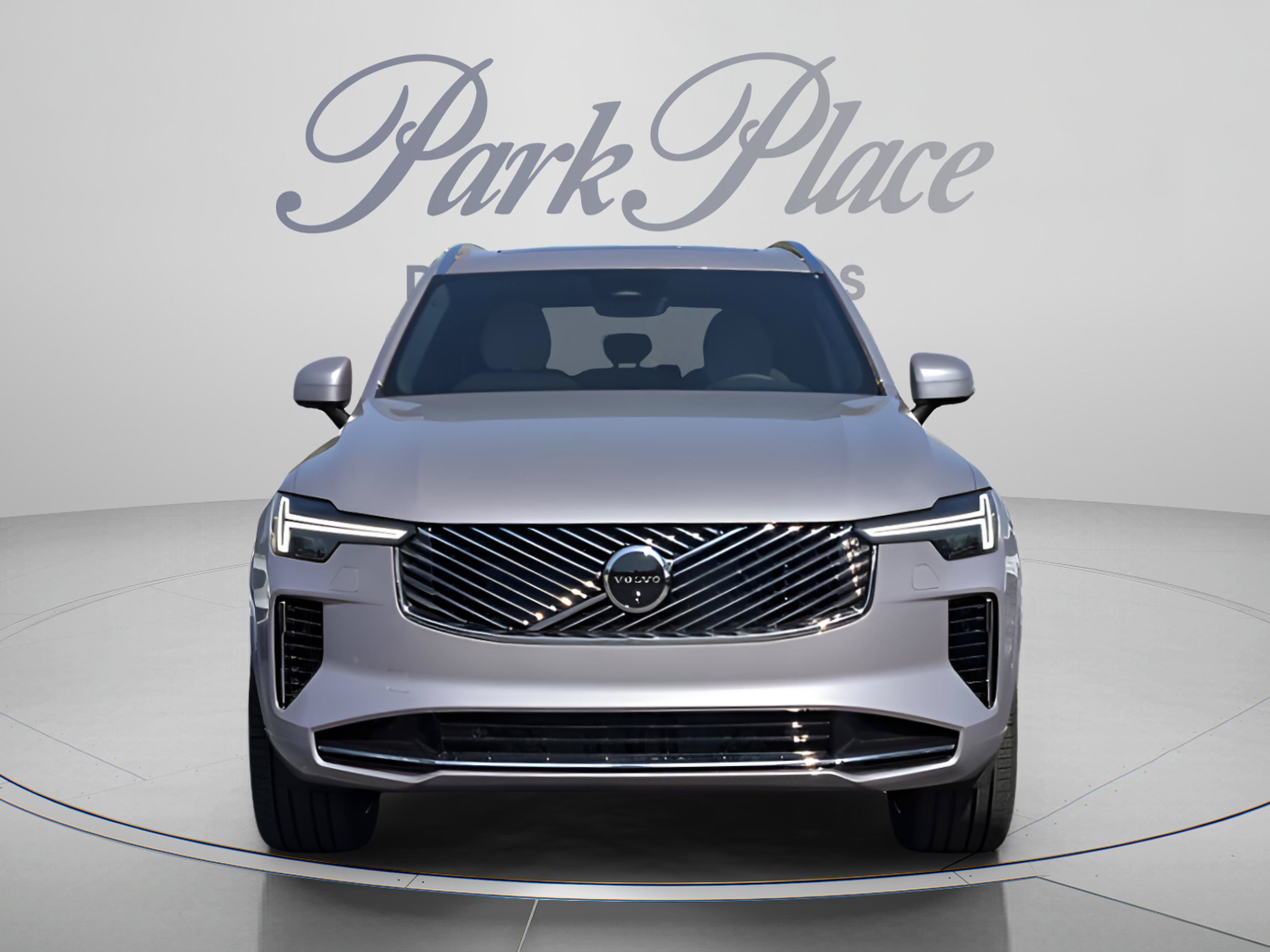 Certified 2026 Volvo XC90 B6 Plus w/ Protection Package Premier AWD/4WD image 9