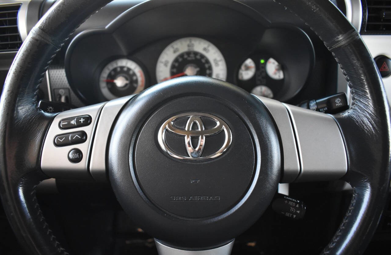 Used 2010 Toyota FJ Cruiser 4WD image 61