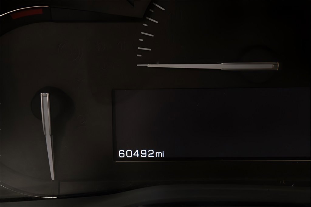 Used 2018 Cadillac XT5 Luxury image 16