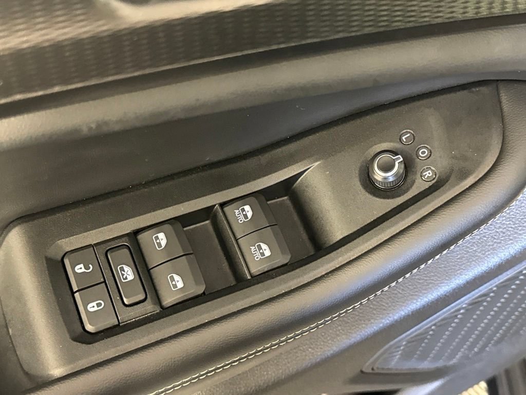 Certified 2025 Jeep Grand Cherokee Altitude AWD/4WD image 33