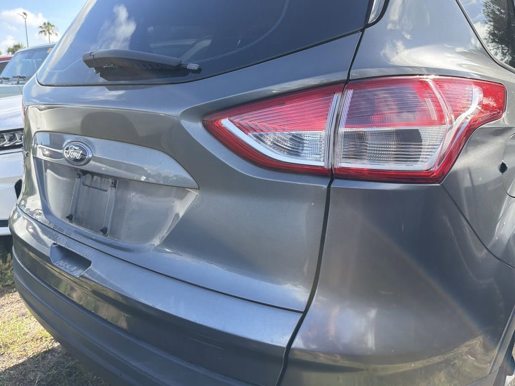 Used 2014 Ford Escape S FWD image 10