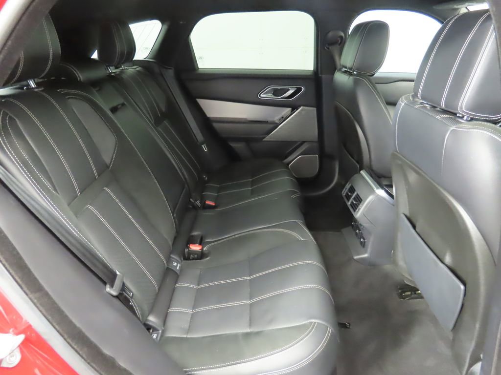 Used 2018 Land Rover Range Rover Velar R-Dynamic SE AWD/4WD image 21