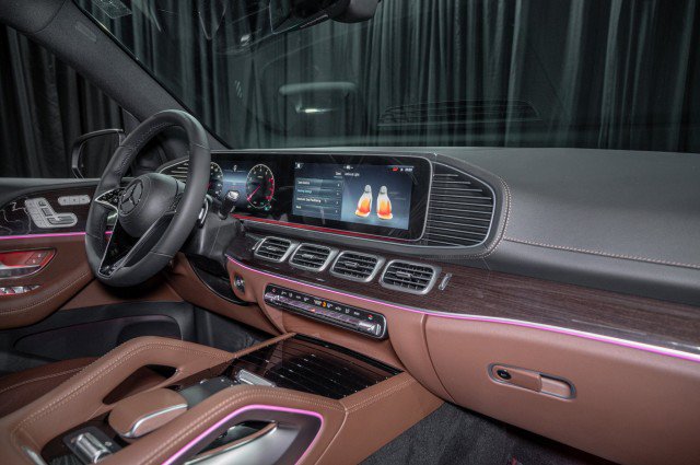New 2026 Mercedes-Benz GLS 450 4MATIC image 16