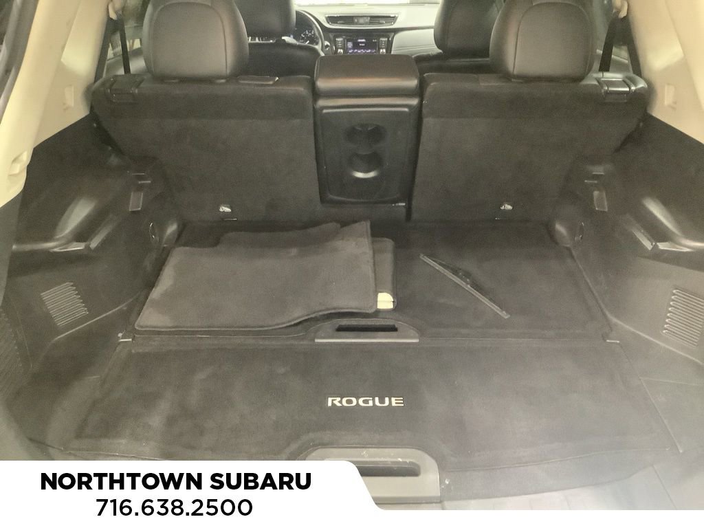 Used 2020 Nissan Rogue SL w/ Premium Package image 12