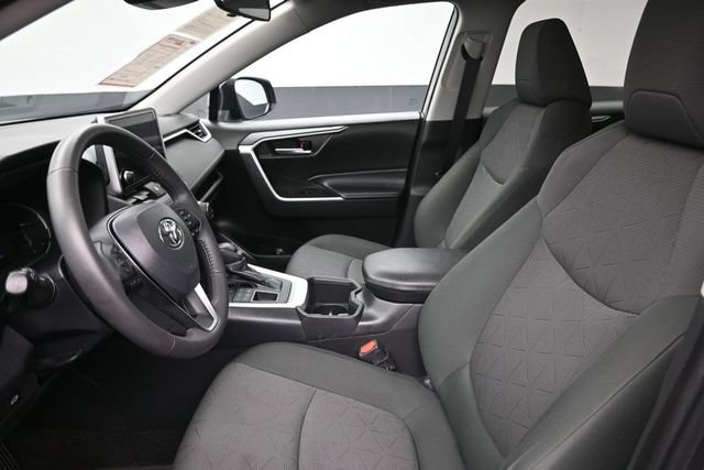 Certified 2023 Toyota RAV4 XLE w/ Convenience Package AWD/4WD image 32