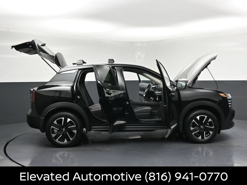 Certified 2026 Nissan Kicks SV w/ SV Premium Package AWD/4WD image 33