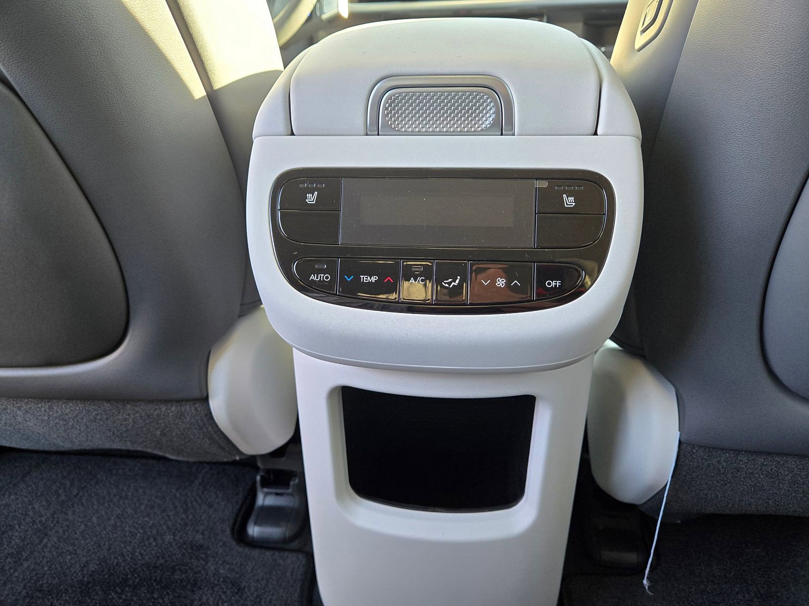 New 2026 Hyundai Ioniq 9 SEL image 12